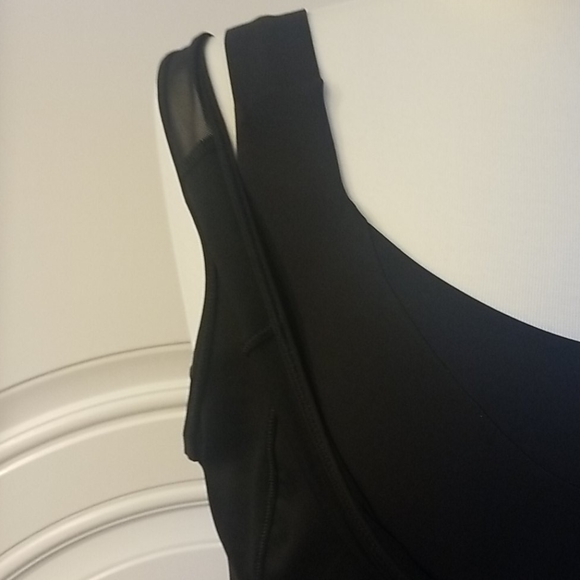 Rare Lululemon w/ Sportsbra - Picture 7 of 14